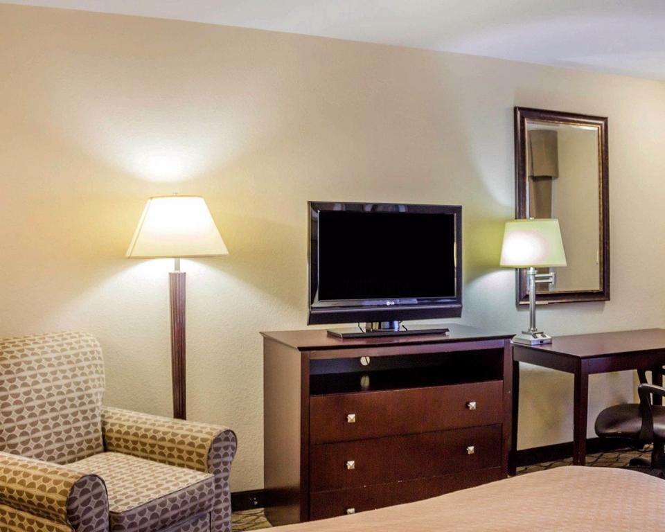 Quality Inn Waterbury Exterior foto